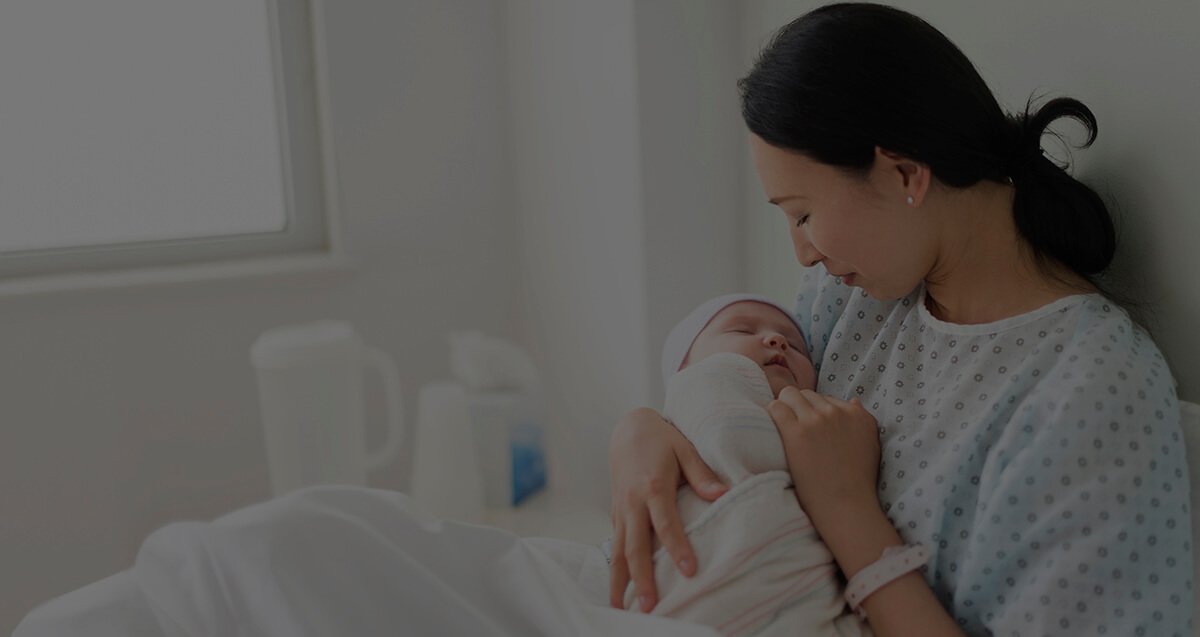 Consejos y recomendaciones de Huggies sobre la preparación para el hospital, el parto y la recuperación posparto.