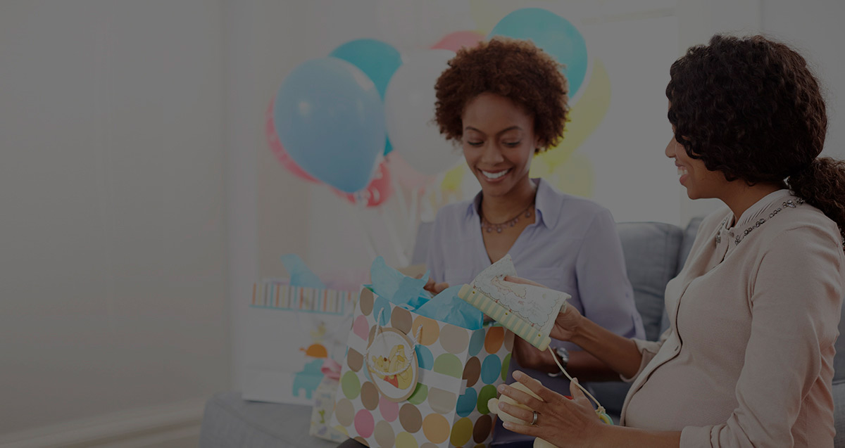 Consejos y recomendaciones de Huggies sobre cómo realizar el baby shower perfecto.