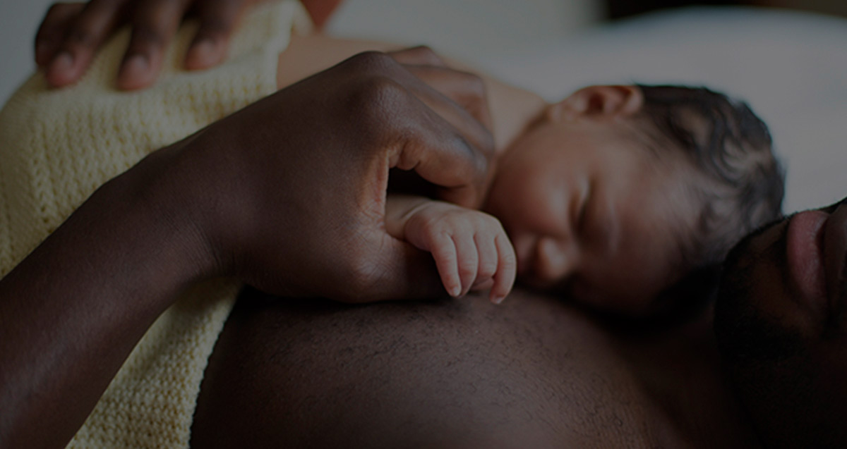 Tips and advice from Huggies about the benefits of hugging your baby.