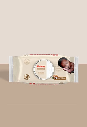 Huggies Nourish & Care Wipes Package